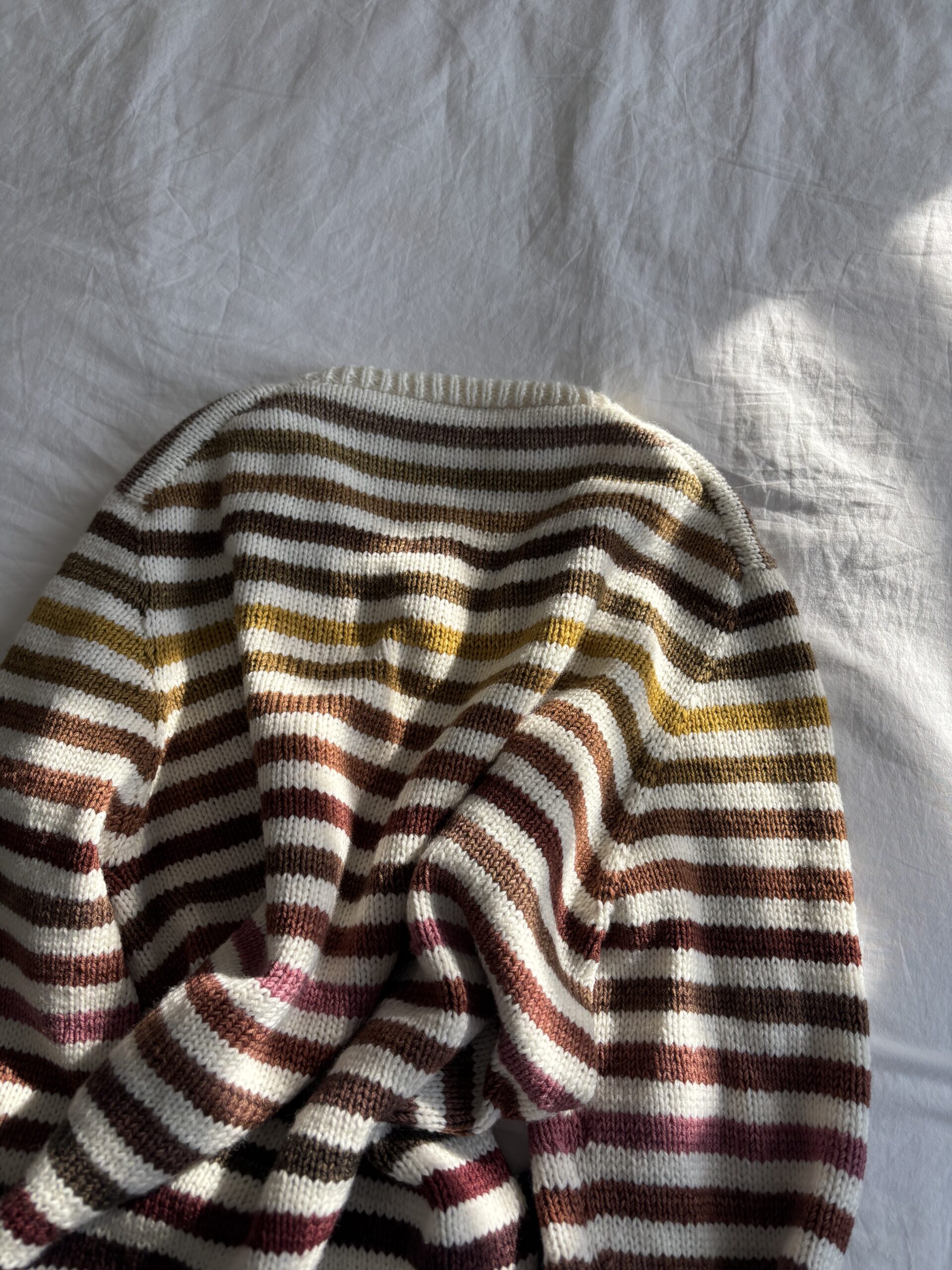 Clovelly Sweater - Image 12